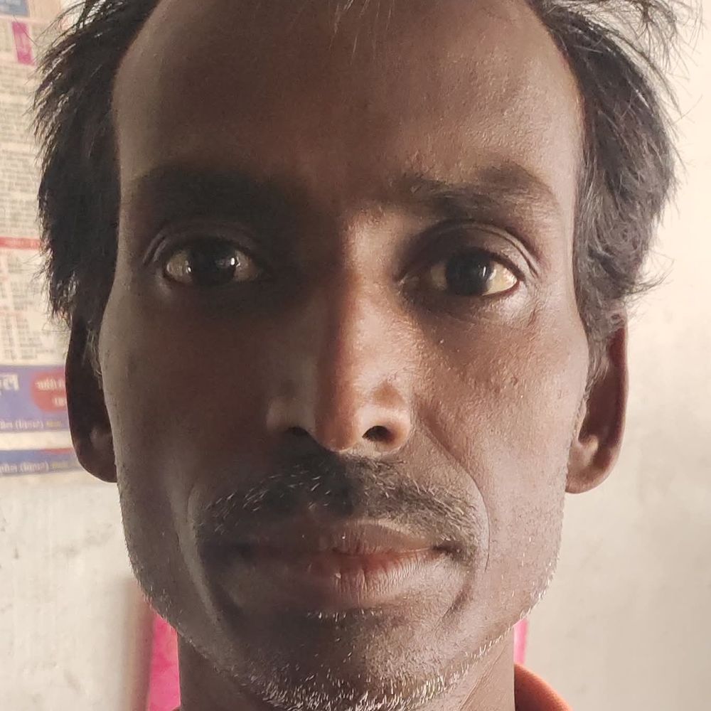 वाहन की टक्कर से बाइक सवार सेल्समैन की मौत:सुपौल में दुकान से घर लौटते समय हादसा, इलाज के लिए नेपाल ले जा रहे थे परिजन