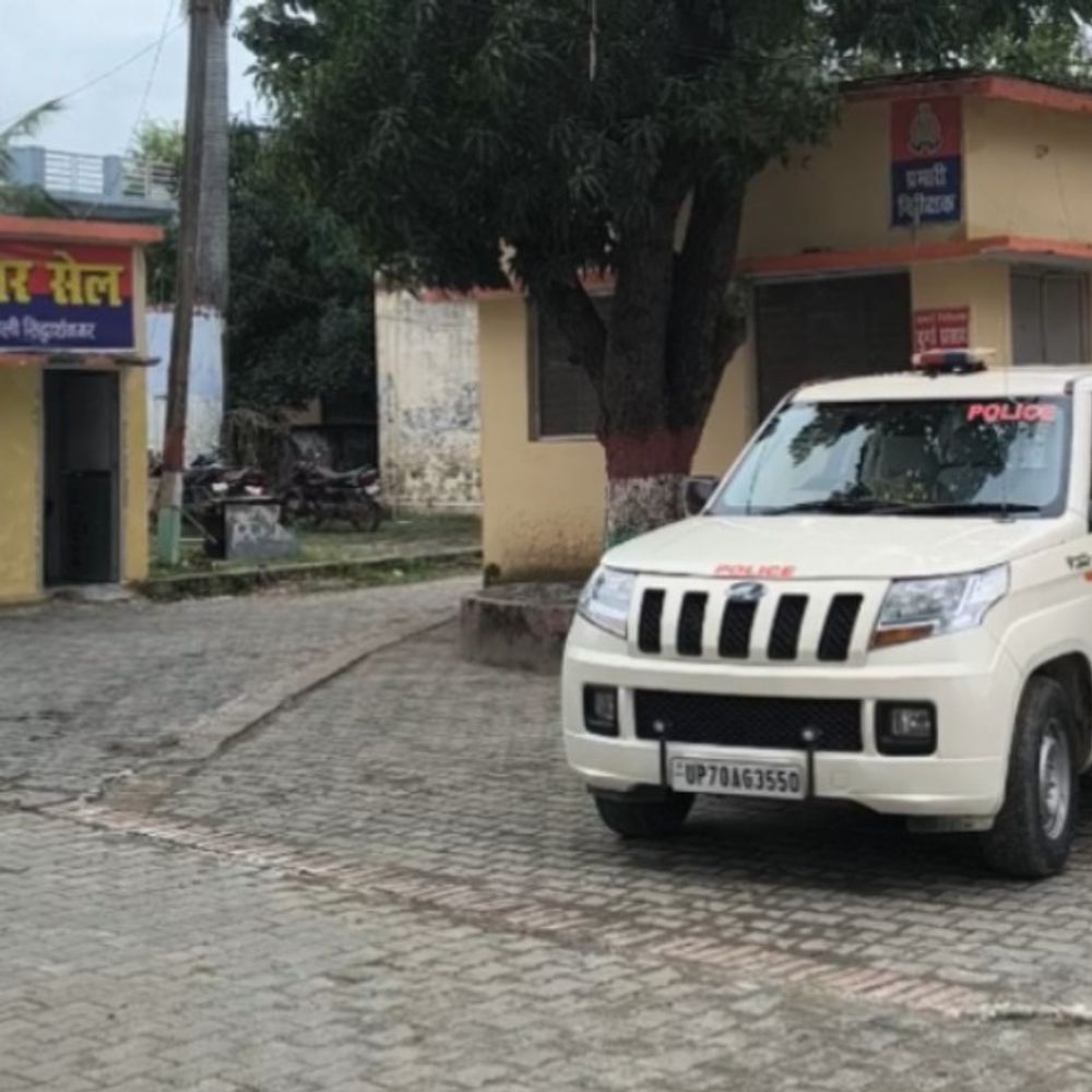 सिद्धार्थनगर में बेटे को स्कूल छोड़ने जा रहे पिता पर:धारदार हथियार से वार कर जान लेने की कोशिश, हत्या के प्रयास में केस दर्ज