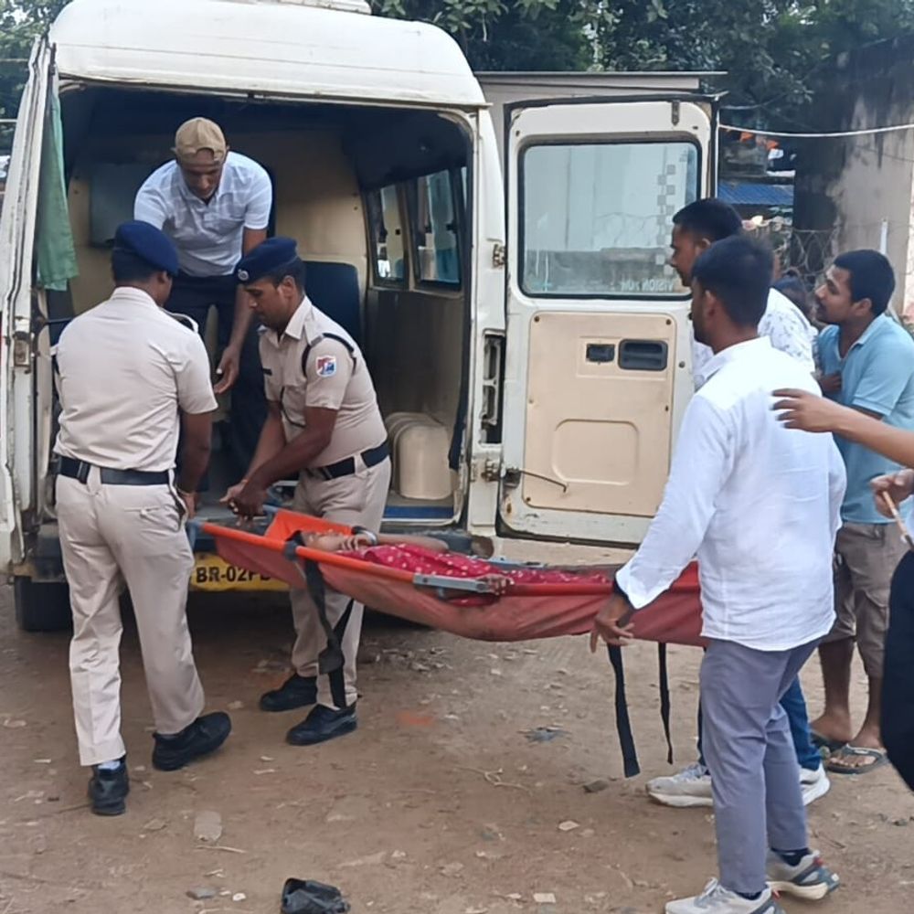 चलती ट्रेन में महिला ने बच्ची को दिया जन्म:RPF ने तुरंत अस्पताल पहुंचाया, मां और बच्ची दोनों स्वस्थ; दानापुर जा रही थी महिला
