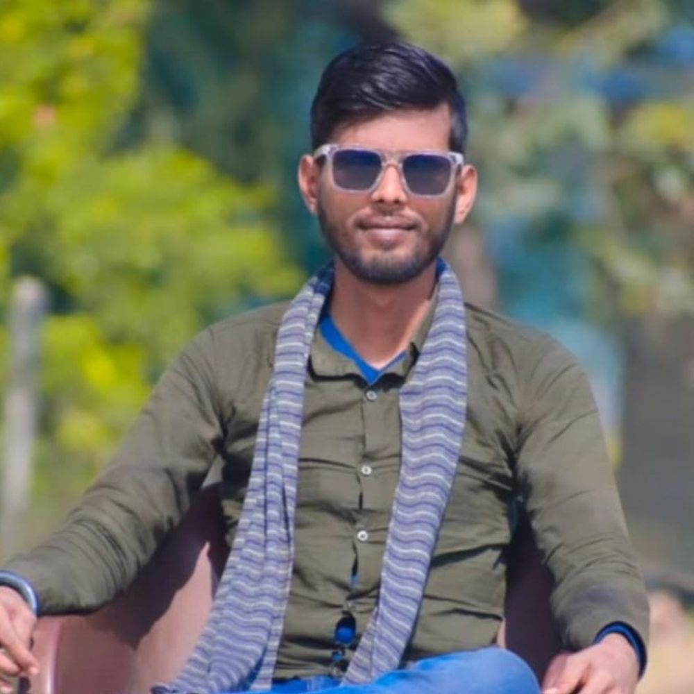 गाजीपुर में पिकअप ने बाइक सवार को कुचला, मौत:स्कॉर्पियो सवार ने पीछा कर वाहन पकड़वाया; हादसे के बाद सड़क पर लगा जाम