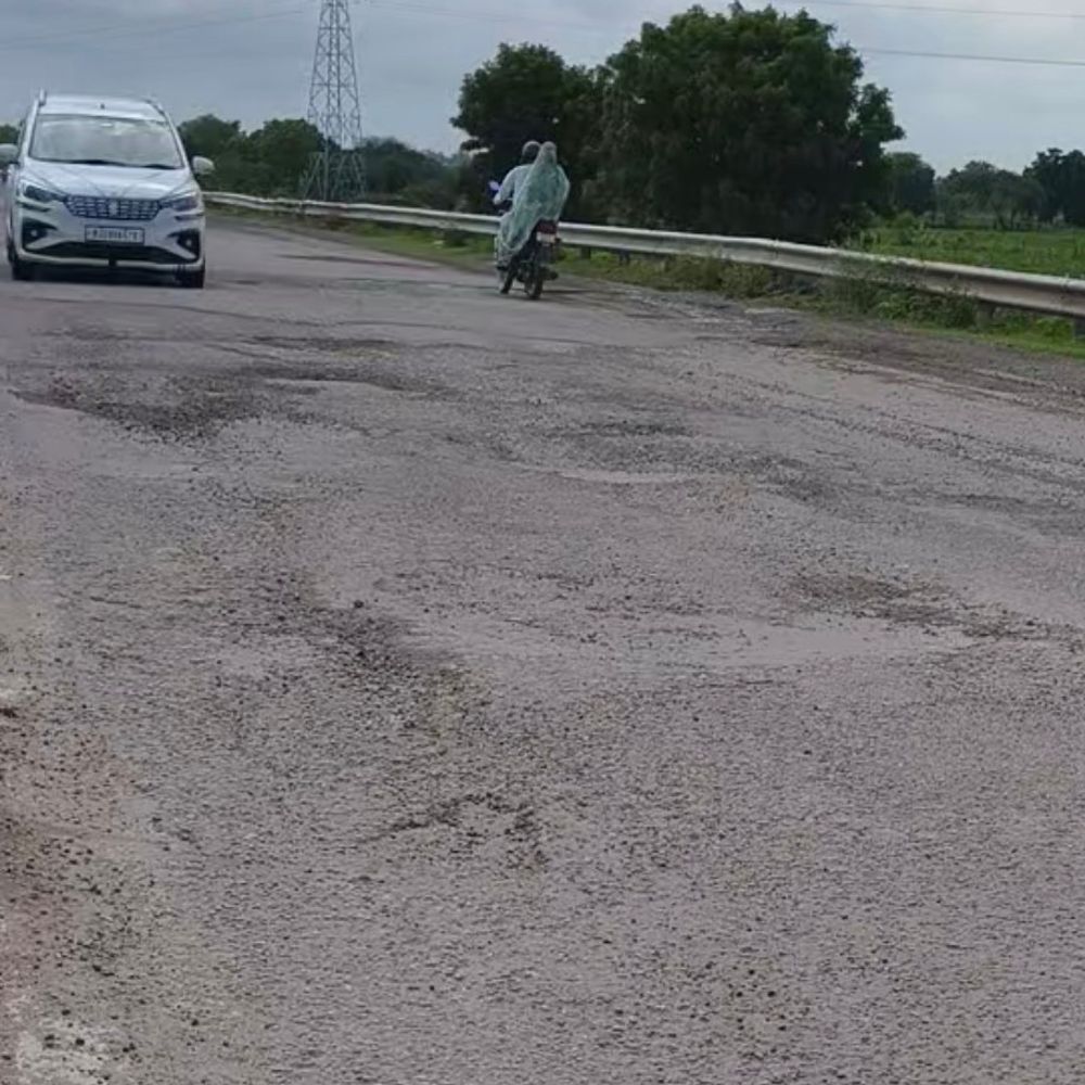 बारां में NH-27 बना हादसों का हाईवे:टोल वसूलने के बाद भी मरम्मत नहीं, 2 साल में 6 से ज्यादा मौतें