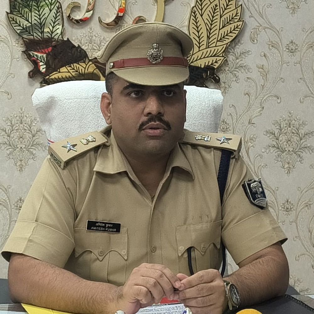 लड़की से छेड़खानी मामले में मुख्य आरोपी समेत 3 अरेस्ट:बांका में 2 नाबालिग हिरासत में; वीडियो वायरल करने की धमकी देकर मांगा था 20 हजार