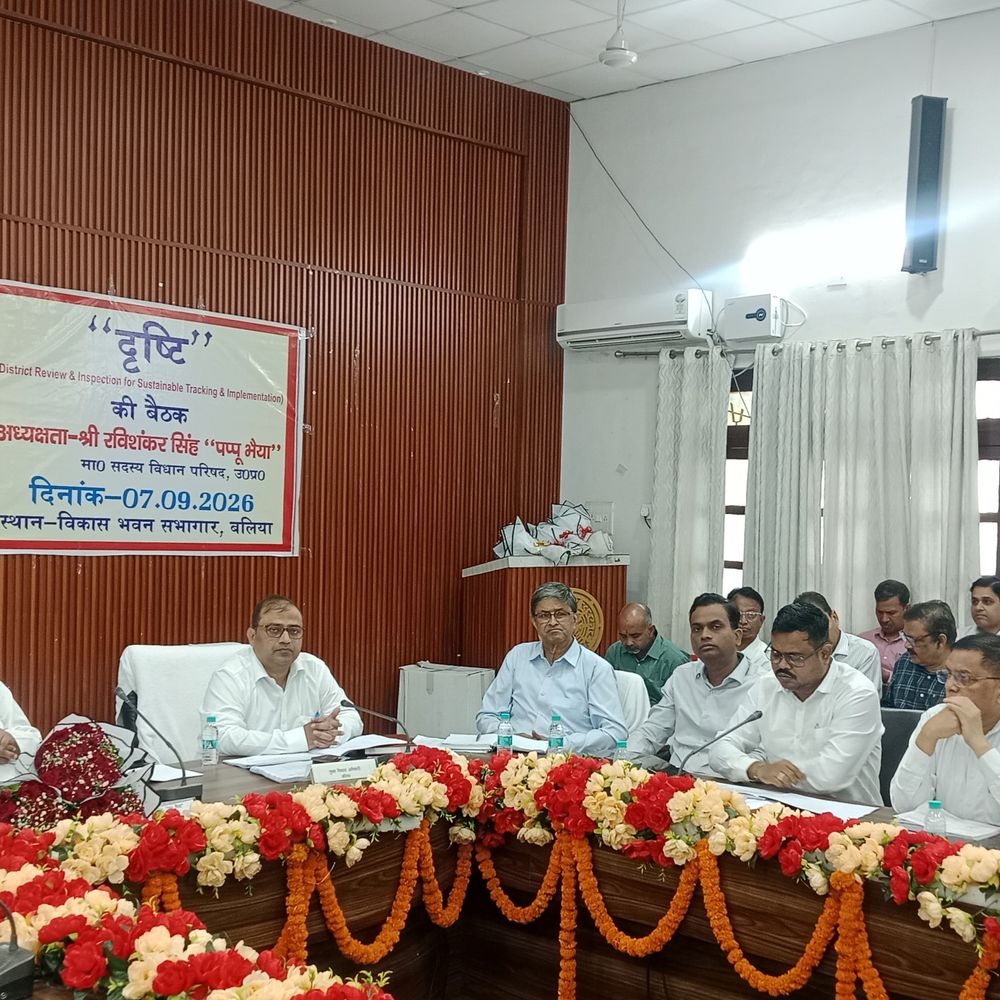 बाढ़ प्रभावित गांवों में 30 दिन तक लगेंगे स्वास्थ्य मेले:MLC ने गलत बिजली बिल और बाहर की दवाएं लिखने की शिकायत पर जताई नाराजगी
