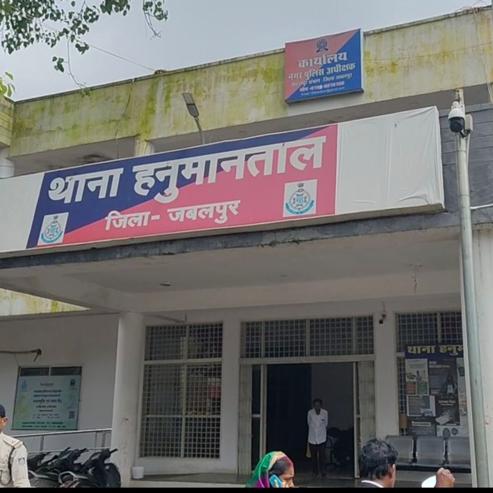 जबलपुर के मोती नाले के पास मिला भ्रूण:3-4 महीने का बताया जा रहा, CCTV चेक करने में जुटी पुलिस