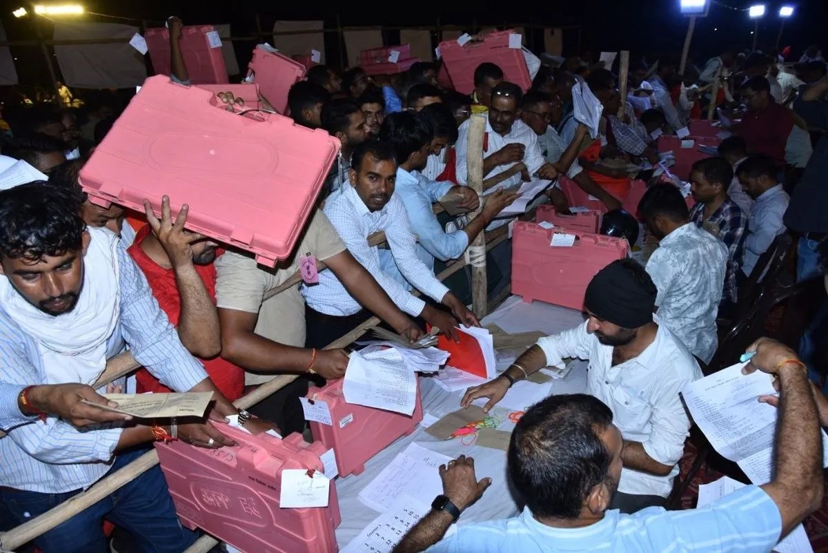 निकाय चुनाव 2026 : नागौर जिले के पांच निकायों में प्रत्याशियों का भाग्य ईवीएम में बंद, अब 14 को खुलेगा
