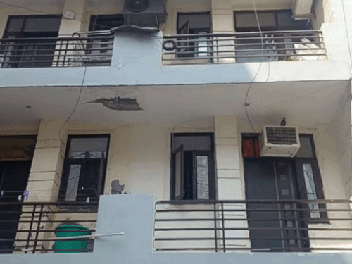 वो फ्लैट जिसमें ₹15 करोड़ की कोकीन मिली,VIDEO:3 साल डबल किराया देकर रहे अफ्रीकी तस्कर; दिल्ली नंबर की स्कूटी पर होती थी सप्लाई