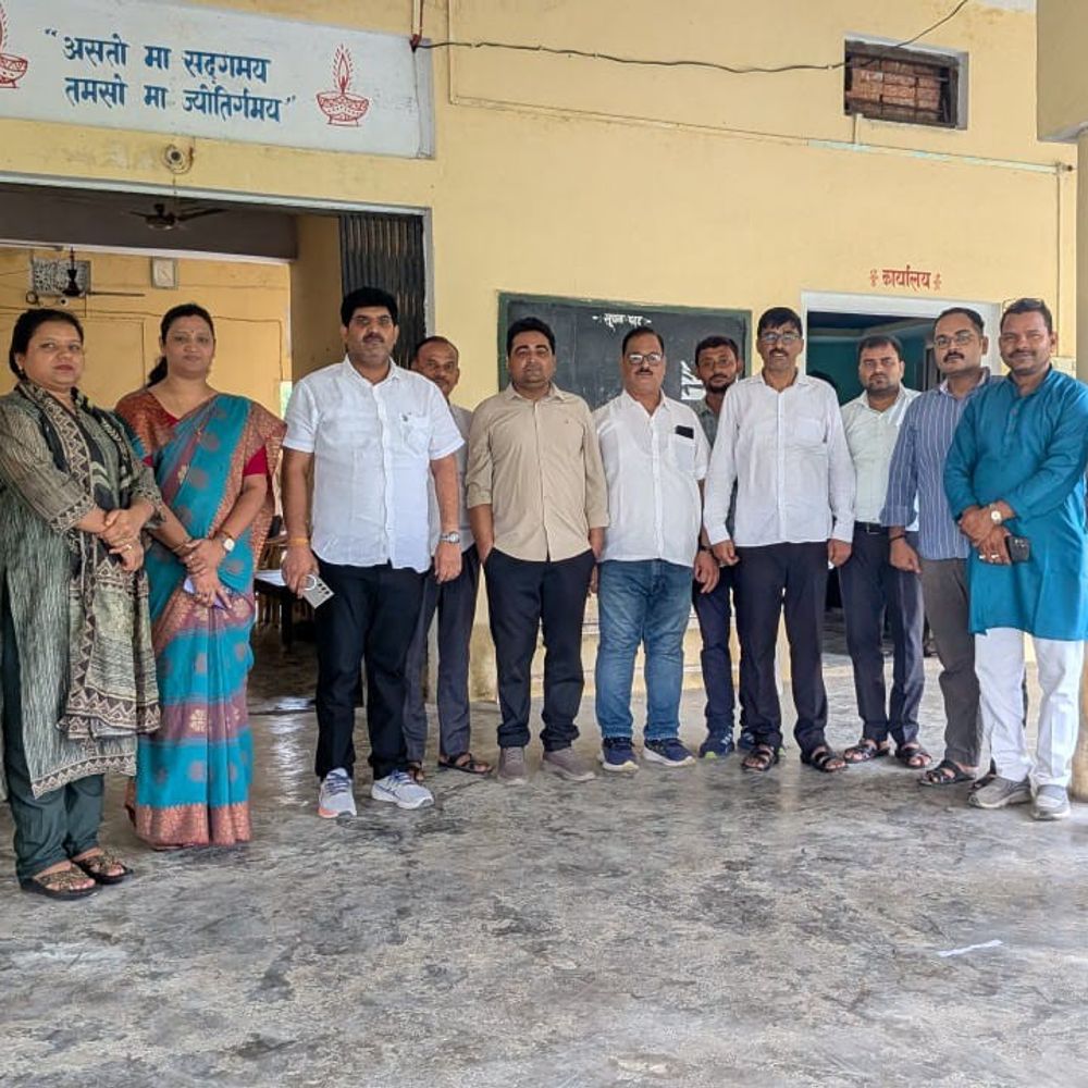 वाराणसी में वित्तविहीन शिक्षक संवाद संपन्न:समस्याओं के समाधान पर हुई चर्चा, सड़क से संसद तक संघर्ष का संकल्प