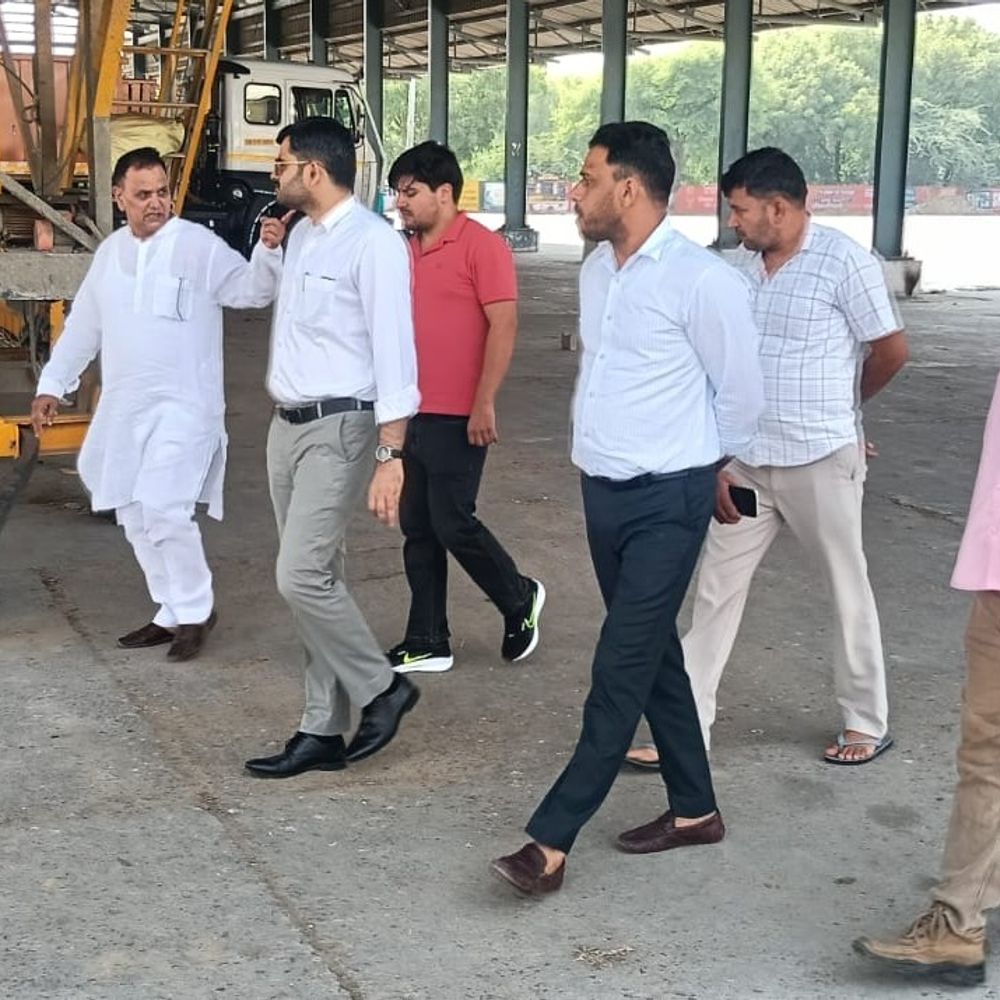 महम एसडीएम ने लिया अनाज मंडी का जायजा:बोले- धान खरीद, किसानों की सुविधा में लापरवाही बर्दाश्त नहीं, दोनों गेटों पर मिलेगा पास