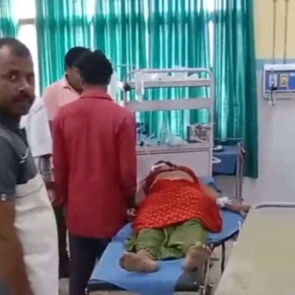 अयोध्या में पारिवारिक विवाद में महिला ने जहर खाया:हालत गंभीर होने पर डॉक्टरों ने मेडिकल कॉलेज रेफर किया