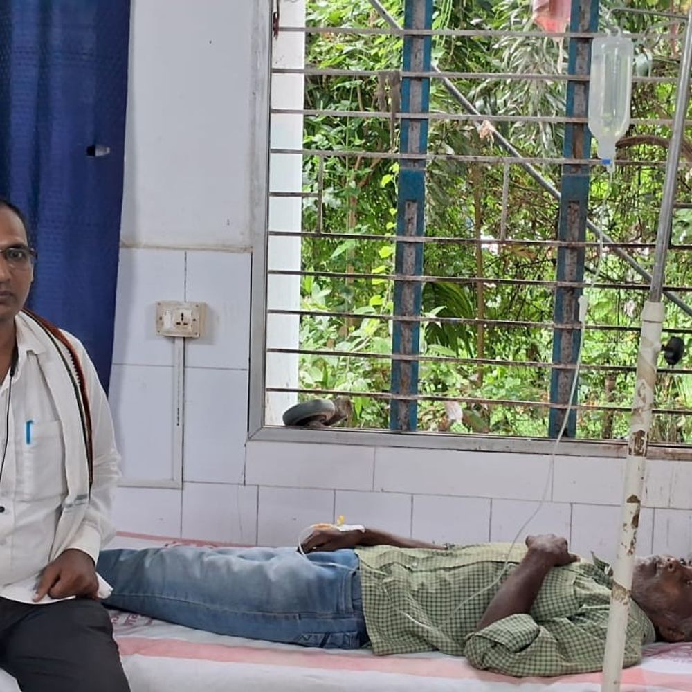 जमुई में 5 प्रदर्शनकारियों की तबीयत बिगड़ी:थाना प्रभारी के निलंबन की मांग पर 13वें दिन भी धरना, 29 सितंबर को सामूहिक उपवास
