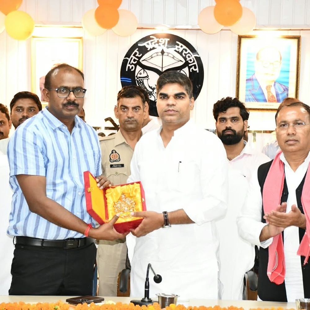 भारत को रूस के साथ बेहतर व्यापारिक समझौते करने चाहिए:फिरोजाबाद सांसद बोले- जब भाजपा का ग्राफ गिरता है, तो मुद्दा भटकाती है