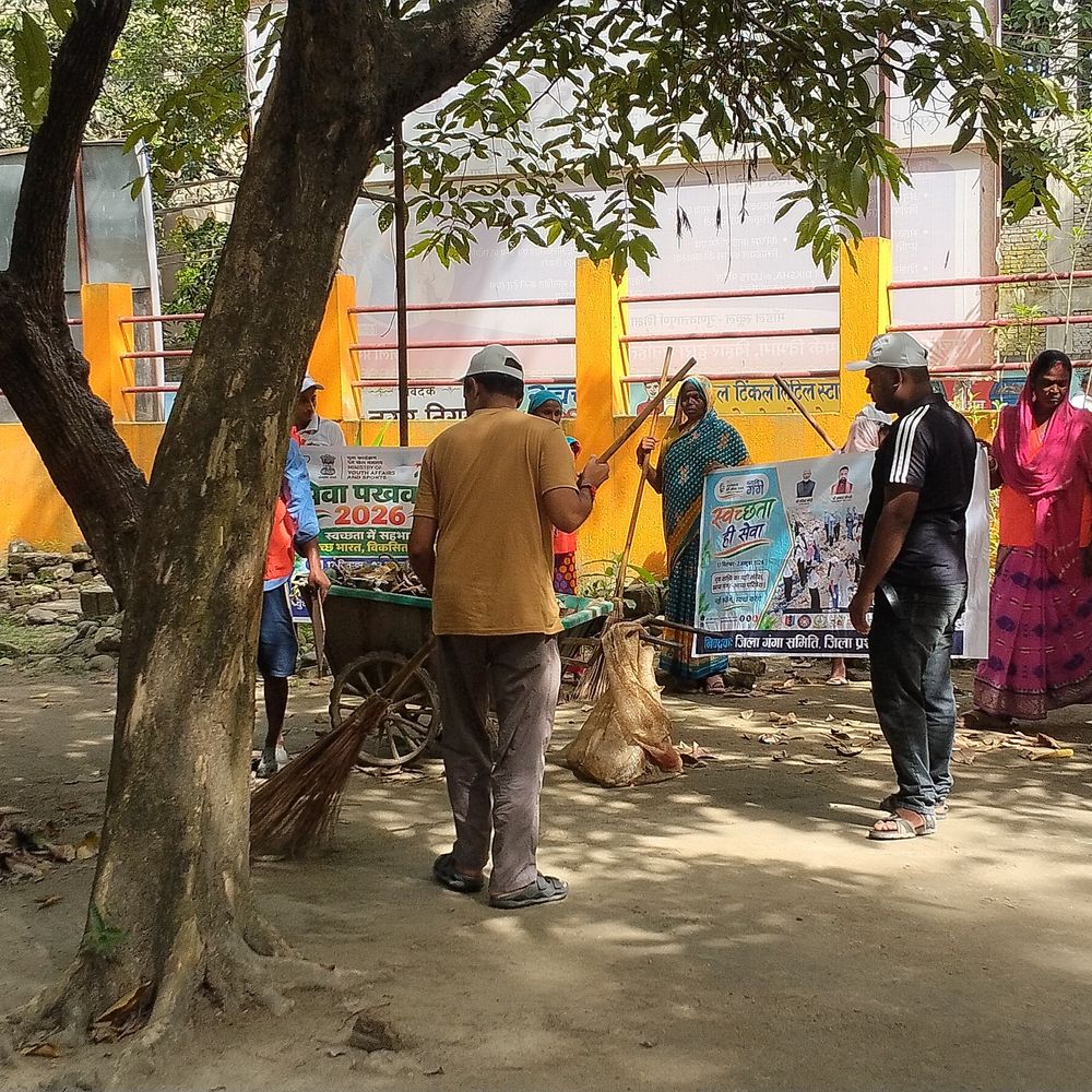 स्वच्छता ही सेवा 2026 अभियान के तहत व्यापक सफाई अभियान:कटिहार में अधिकारियों, युवाओं और छात्रों ने श्रमदान कर दिया स्वच्छता का संदेश