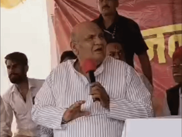 ‘मेरी-आपकी कोई गारंटी नहीं, आज कलेक्टर हो कल नहीं’:सीहोर कलेक्टर की स्थानीय भाषा पर चुटकी, मंत्री ने कहा- जनहित में खुलकर काम करें