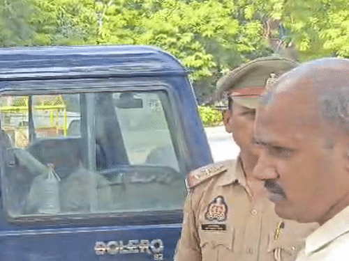 इंस्पेक्टर महिला सिपाही से 4.20 लाख घूस लेने में नामजद:साइबर फ्रॉड में फ्रीज रकम रिलीज कराने को मांगा कमीशन, सिपाही भी शामिल