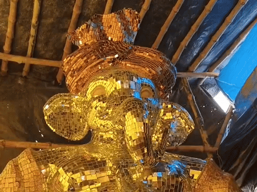 गोरखपुर में शीशे के 1000 टुकड़े से बनी गणेश प्रतिमा:पश्चिम बंगाल के कलाकारों ने 15 दिन में तैयार किया, VIDEO