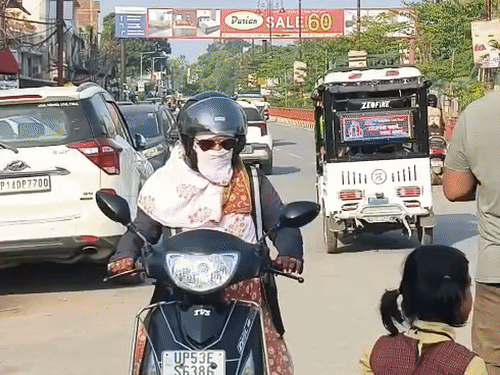 गोरखपुर में तीखी धूप से उमस बढ़ी:सुबह से ही लोगों का हाल- बेहाल, 18 सितंबर को तेज बारिश के आसार