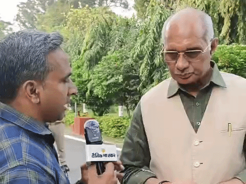 बरेली में धर्मपाल सिंह बोले-जल्द लागू होगी समान नागरिक संहिता:अखिलेश-ओवैसी जैसे नेता हिंदू-मुस्लिम के बीच अंतर बनाए रखना चाहते हैं इसलिए विरोध कर रहे