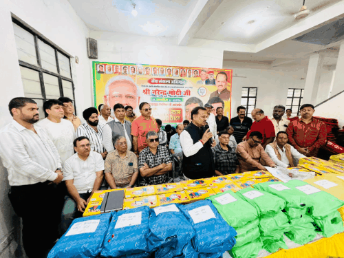 कानपुर में बच्चों की निःशुल्क शिक्षा का संकल्प:25 हजार बच्चों को अब तक दिया सहारा, सांसद ने कोआपरेटिव इस्टेट उघमियों के कार्य को सराहा