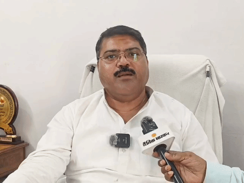 ​सपा ने कराई गोपनीय जातीयगणना, हर सीट का अलग घोषणापत्र:बरेली शहर से 1.20 लाख भाजपाई वोट कटे, मेयर-विधायक विवाद पर बोले- यह तो लूट की लड़ाई