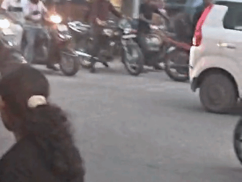 सचिन राघव पर हमले के बाद अलीगढ़ में बढ़ा तनाव:क्षत्रिय समाज ने एसपी सिटी कार्यालय घेरा, कहा- दबाव में कार्रवाई कमजोर हुई तो उग्र आंदोलन