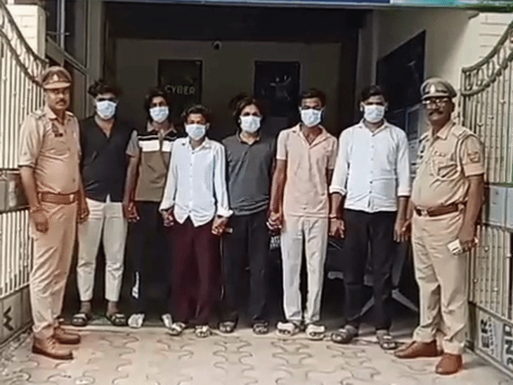 नोएडा में लोन एप से ठगी करने वाले 6 गिरफ्तार:मोर्फ की गई अश्लील तस्वीरें भेजकर करते थे ब्लैकमेल; 25 लाख रुपये की ठगी का खुलासा