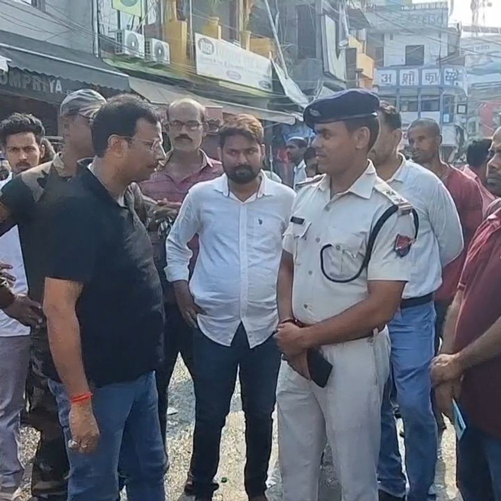 समस्तीपुर के नए नगर आयुक्त का औचक निरीक्षण:स्टेशन चौक पर जाम-गंदगी देख नाराज; अतिक्रमणकारियों को चेतावनी- आज कह रहा हूं, कल से कार्रवाई होगी