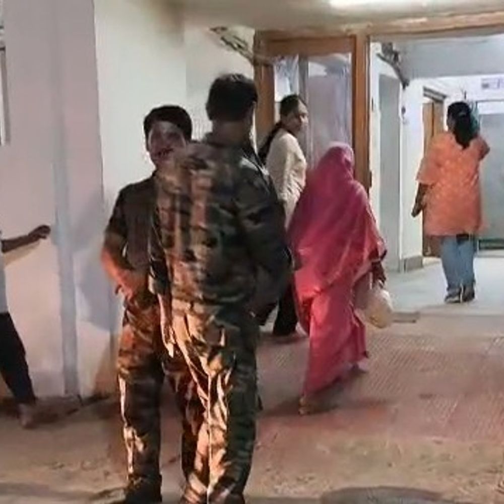 नाबालिग चाचा ने 4 साल की भतीजी का किया रेप:खेलने के बहाने घर ले गया था, मां और बहनें बाहर गईं थी; नशे में दुष्कर्म