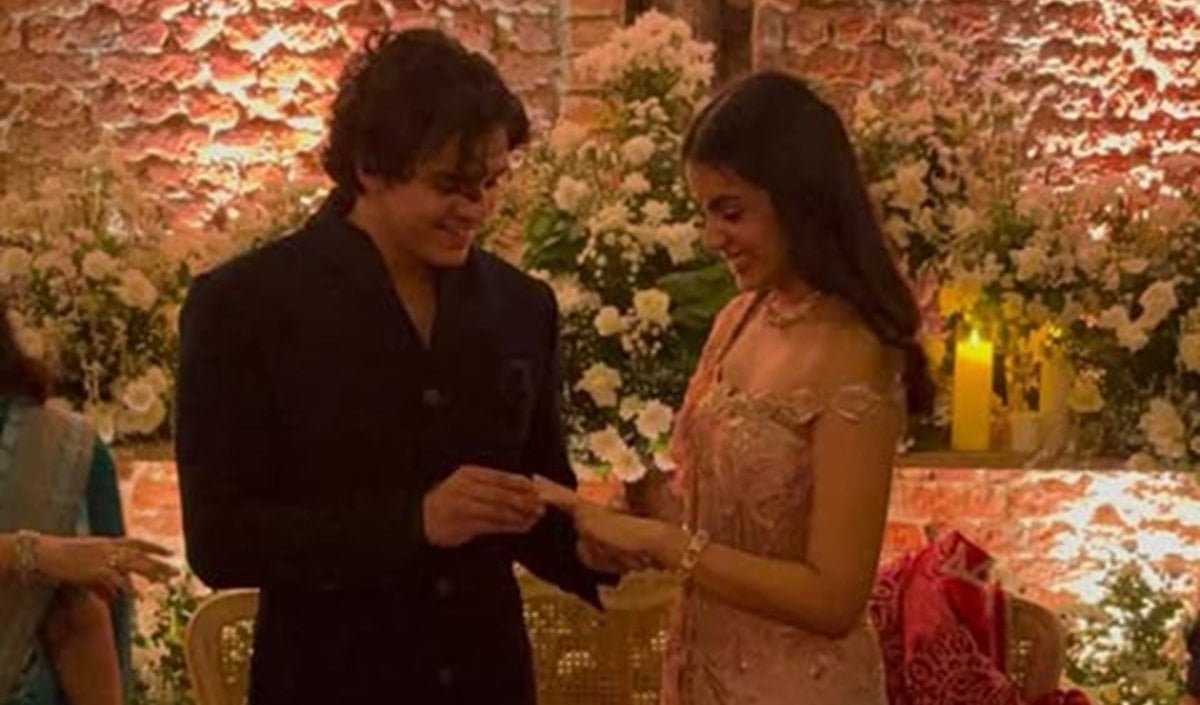 Imtiaz Ali के घर छाईं खुशियां… बेटी Ida Ali ने बिजनेसमैन Krish Agrawal संग बदली अंगूठियां, सामने आई खूबसूरत सगाई की फोटो