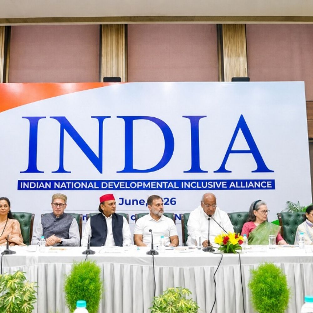 SIR पर आज I.N.D.I.A. ब्लॉक की बैठक, अखिलेश नहीं आएंगे:ऑनलाइन जुड़ेंगे उद्धव, DMK-AAP ने बनाई दूरी; 3 साल में 8वीं बार जुटेंगे विपक्षी दल