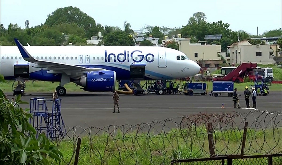 IndiGo Flight Bomb Threat: लखनऊ से दम्मम जा रहे विमान की Ahmedabad में Emergency Landing और सुरक्षा अलर्ट
