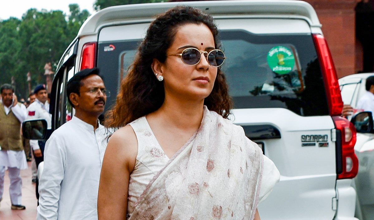 Rakhi Sawant के विवादित बयान पर भड़कीं Kangana Ranaut, सफल महिलाओं के अपमान पर सुनाई खरी-खोटी