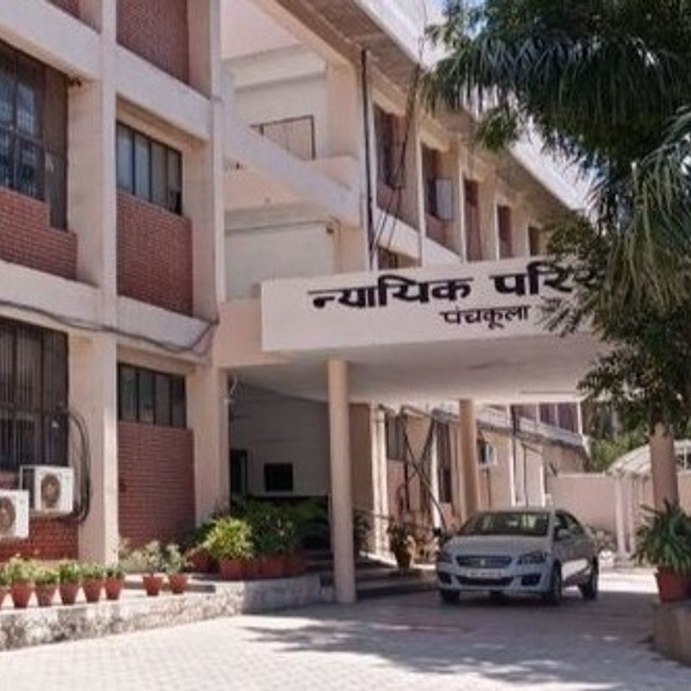 3 दिन पहले रद्द की कंफर्म फ्लाइट, रिफंड भी काटा:5 साल केस लड़कर बुजुर्ग ने हक लिया, ट्रैवल एजेंट और बीमा कंपनी पर लगाया जुर्माना