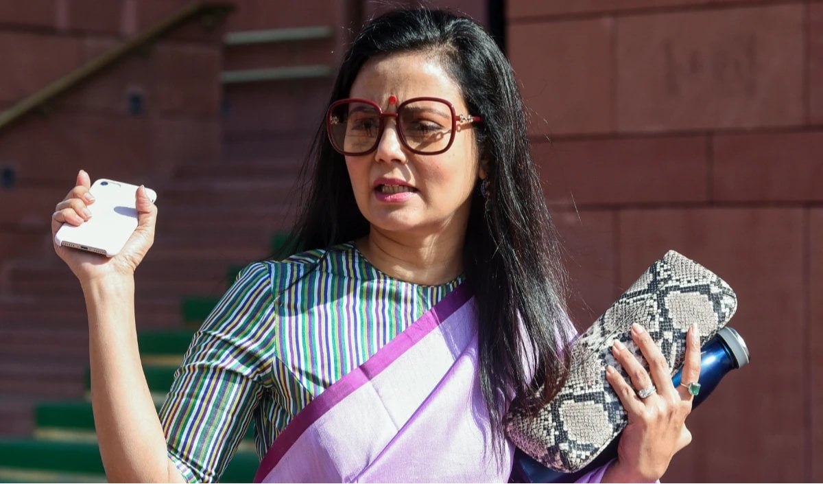TMC नेताओं को पुलिस समन पर Mahua Moitra का तंज, बताया ‘प्यार भरा बुलावा’