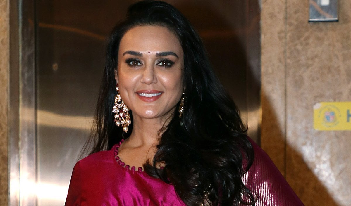 राजनीति में एंट्री पर Preity Zinta का बड़ा खुलासा! ‘वाइब’ एक्ट्रेस ने #Pzchat सेशन में दिया फैंस को जवाब