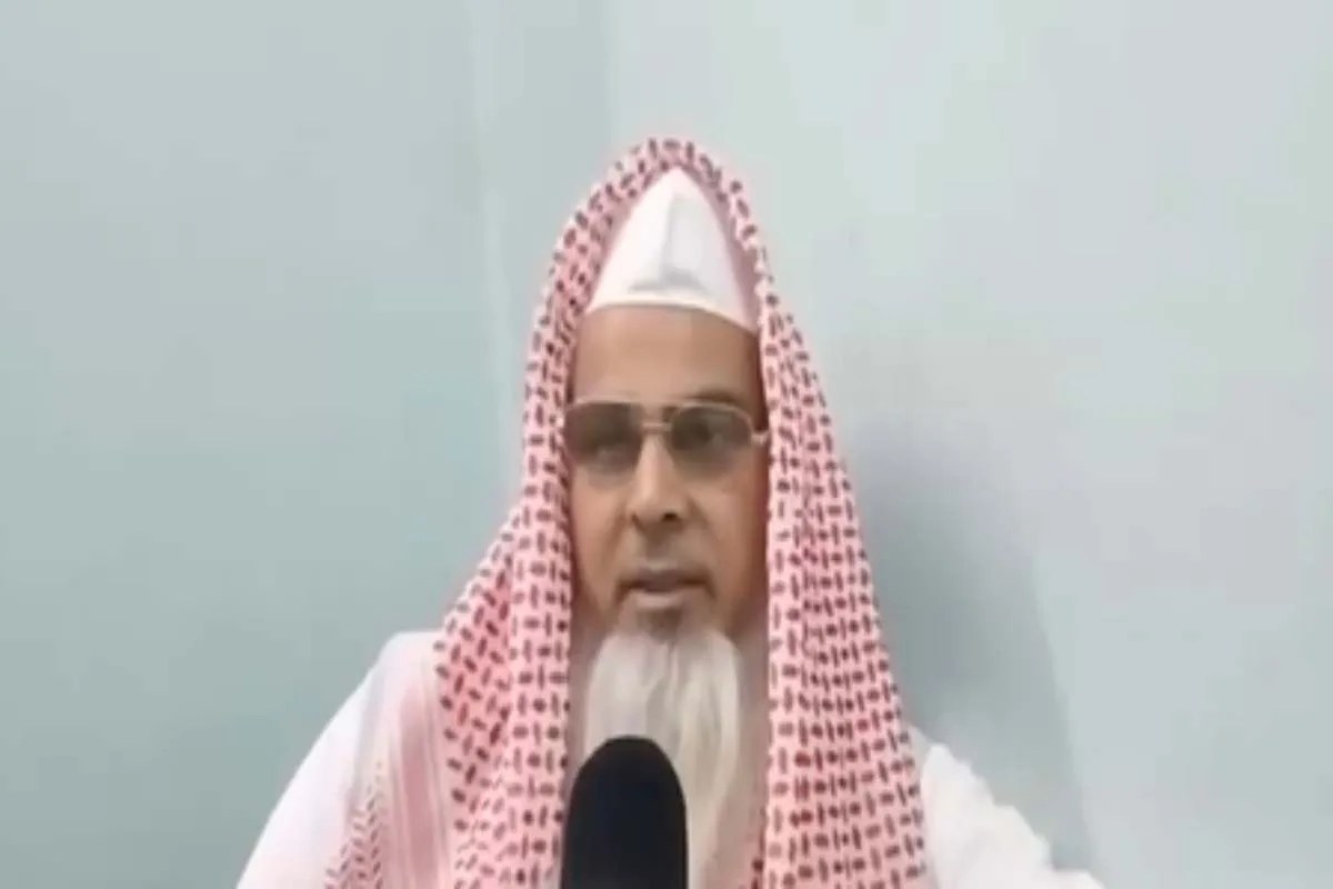 ‘100-150 वर्ष पुरानी मस्जिदों पर बुलडोजर चलना तकलीफ की बात’, धार्मिक नेता हाफिज मोहम्मद जमील हयात का बयान