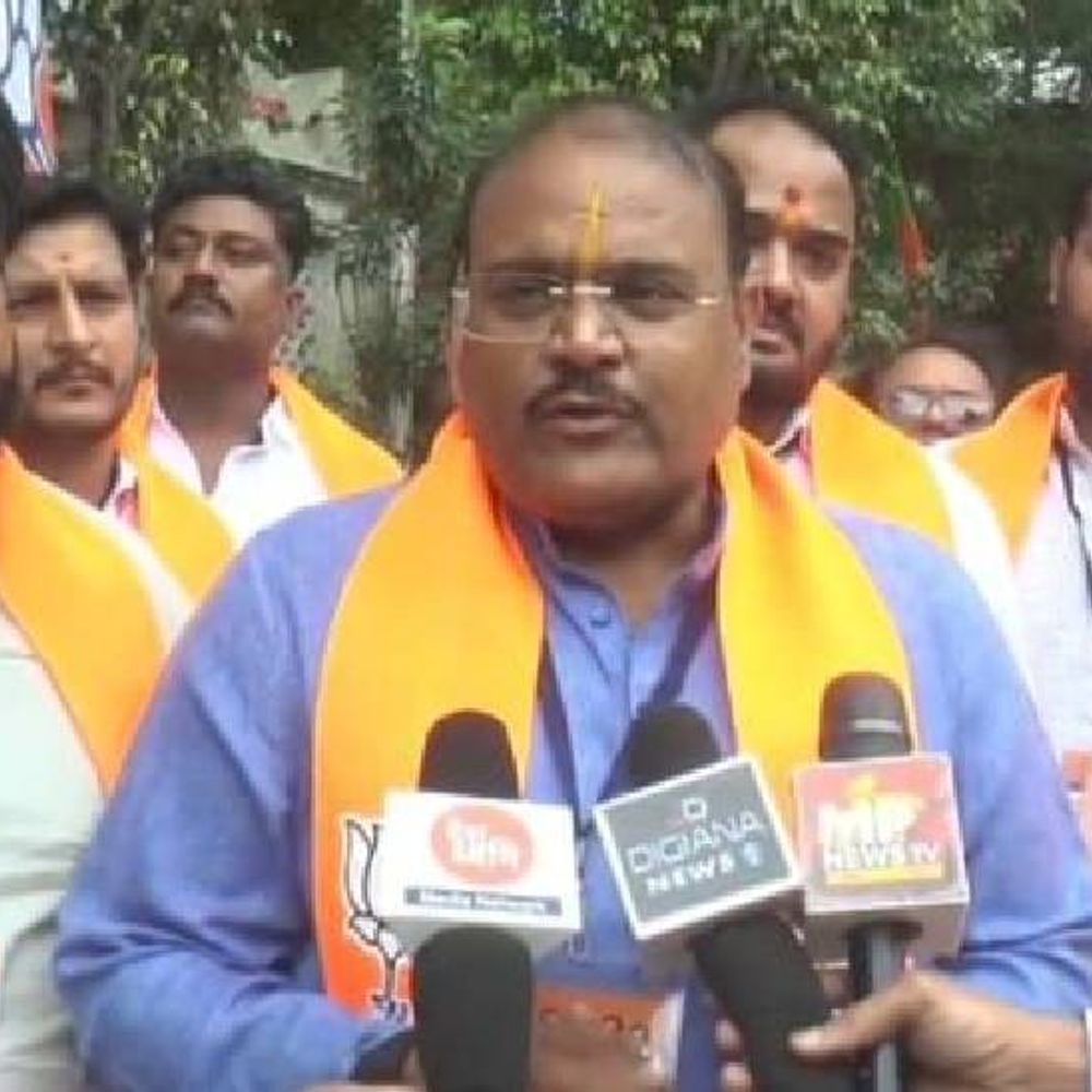 कांग्रेस पर हमला करते-करते इतिहास में फंसे भाजपा शहर अध्यक्ष:सरदार पटेल को बताया भारत का पहला प्रधानमंत्री; कांग्रेस बोली- हम एक दिन का प्रशिक्षण देंगे
