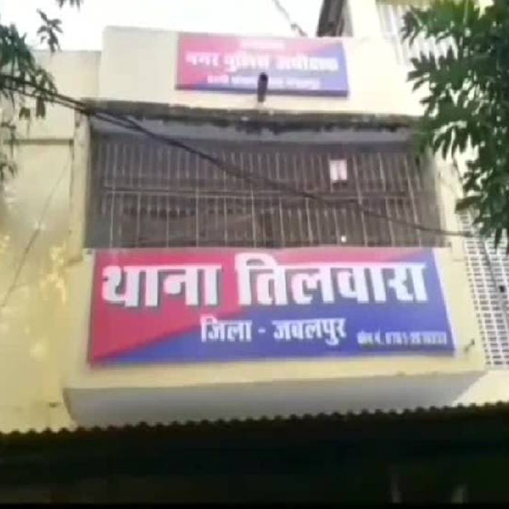 छात्र से रुपए-मोबाइल लूटने वाला आरोपी चंद घंटे में गिरफ्तार:भागते समय डिवाइडर से टकराया; पुलिस ने बाइक समेत पकड़ा