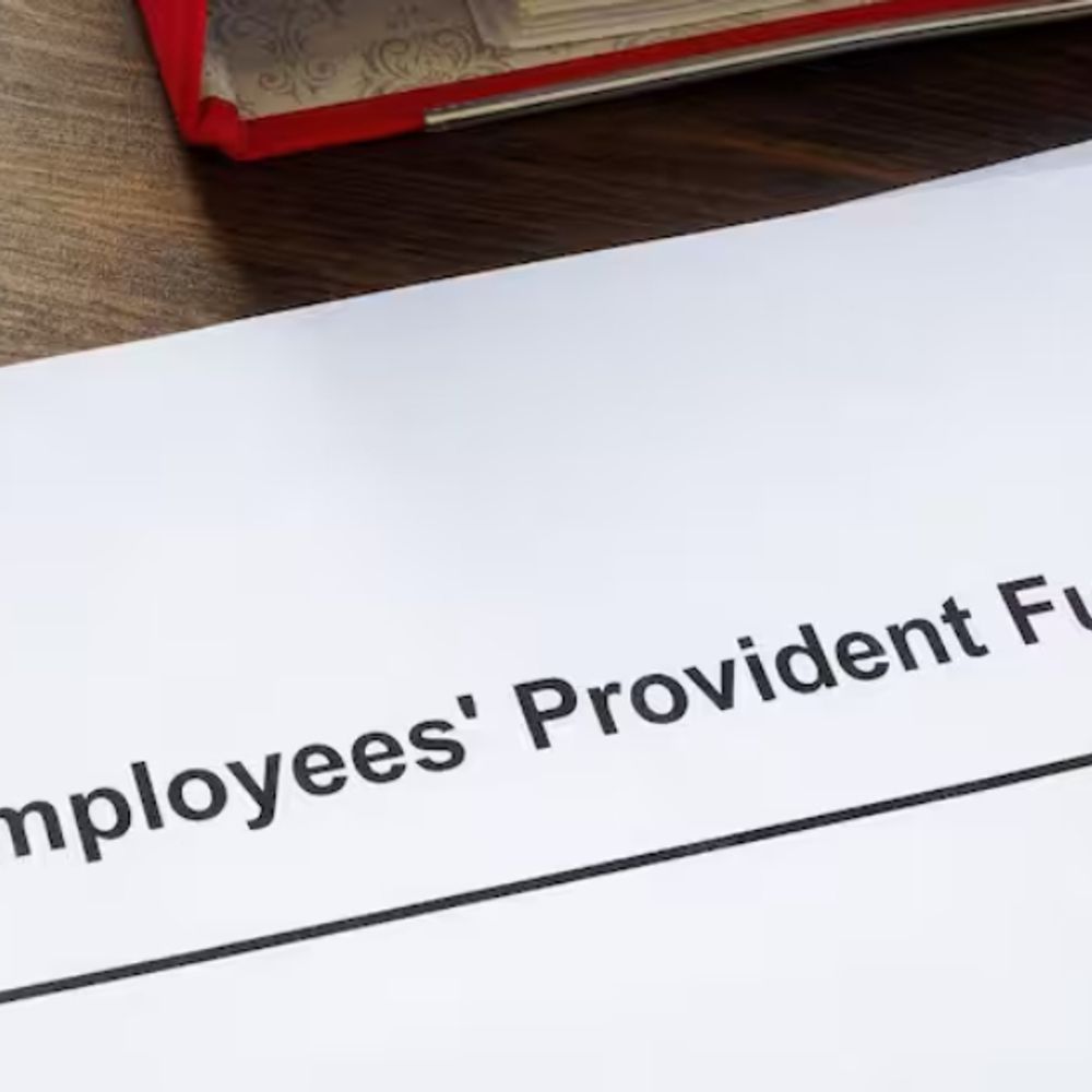 महामारी या आपदा में सरकार घटा सकेगी EPF योगदान:लागू हुआ नया इमरजेंसी नियम; जानिए आपकी सैलरी-पेंशन पर क्या असर पड़ेगा