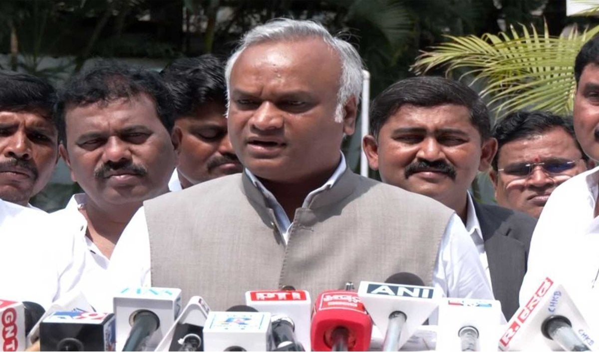 NICE Road मामले में Priyank Kharge का Kumaraswamy पर तंज, कहा जलन और नाराजगी का इलाज नहीं