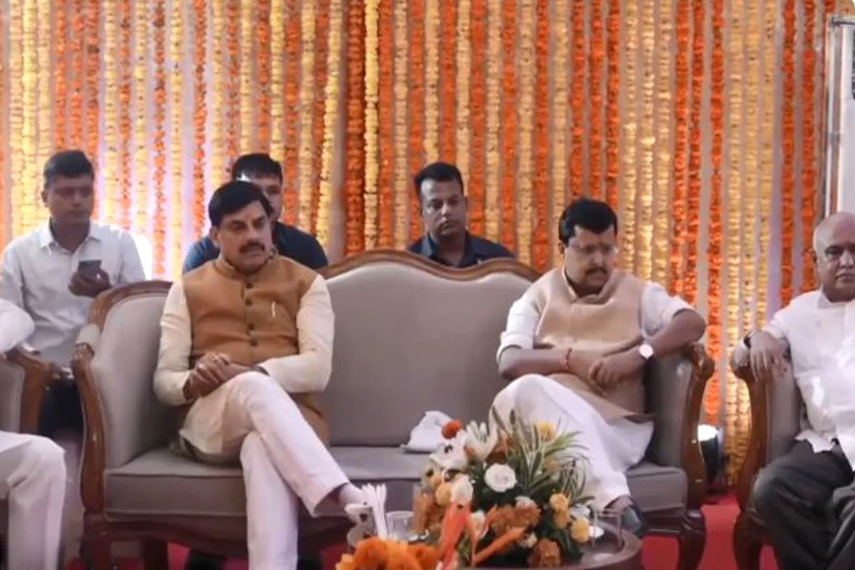 उज्जैन में नितिन नवीन ने जलाया ‘आशीर्वाद का दीया’, 35 लाख दियों से जगमगा उठा राम घाट