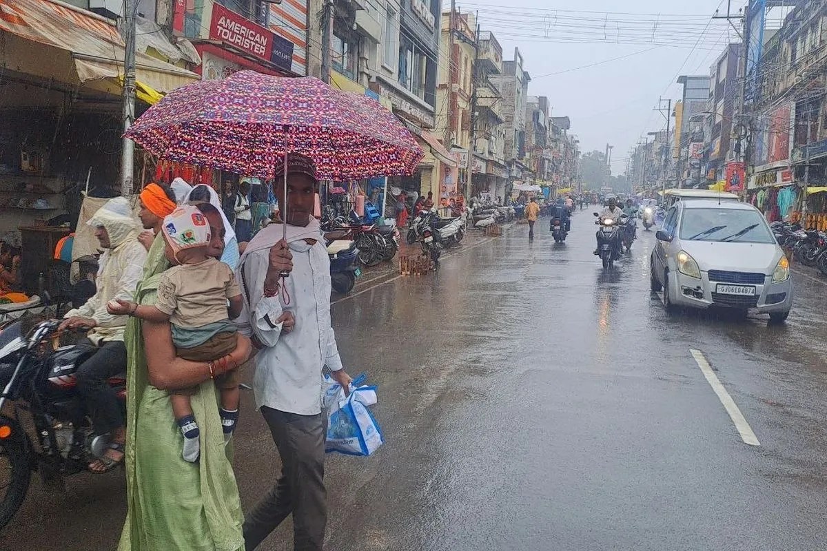 बरसा अमृत… लंबे समय बाद हुई खंडवा में बारिश से फसलों को मिला जीवनदान