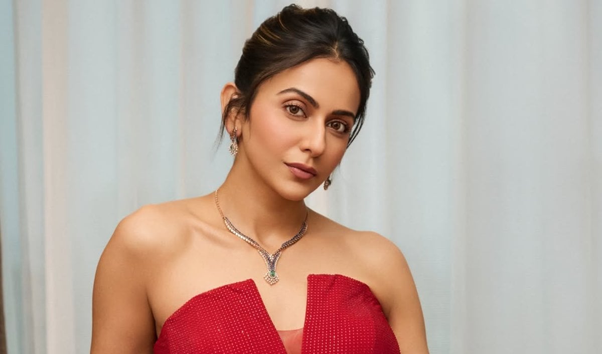 12 से ज्यादा ठिकानों पर आयकर विभाग की कार्रवाई, Vashu Bhagnani और Rakul Preet Singh के परिसर भी शामिल