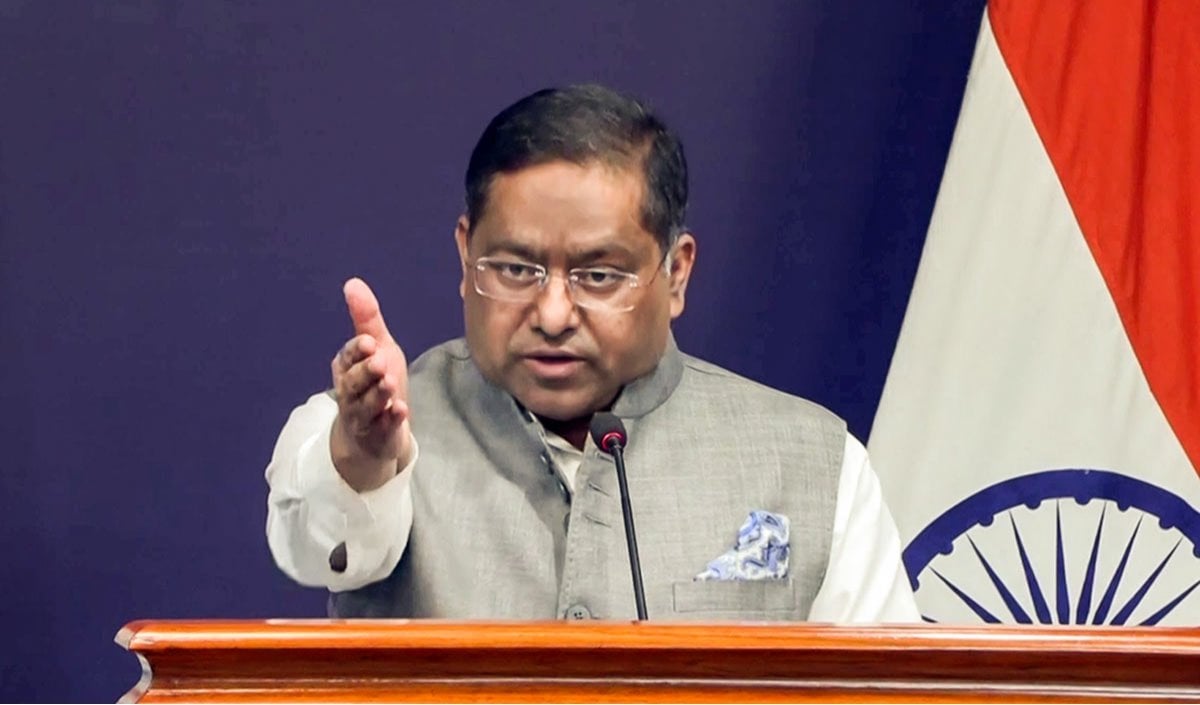 Pakistani Navy की ‘लापरवाही’ पर भड़का India, MEA ने Pakistan High Commission के कार्यवाहक प्रमुख को तलब कर लगाई लताड़