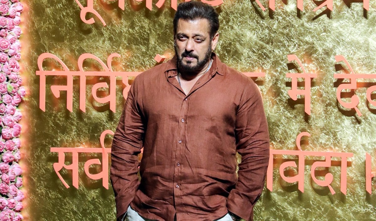 अंबानी परिवार के गणेशोत्सव में Salman Khan ने की गणपति पूजा, फैंस बोले- ‘इसे कहते हैं असली सेक्युलरिज्म’, देखें वायरल वीडियो