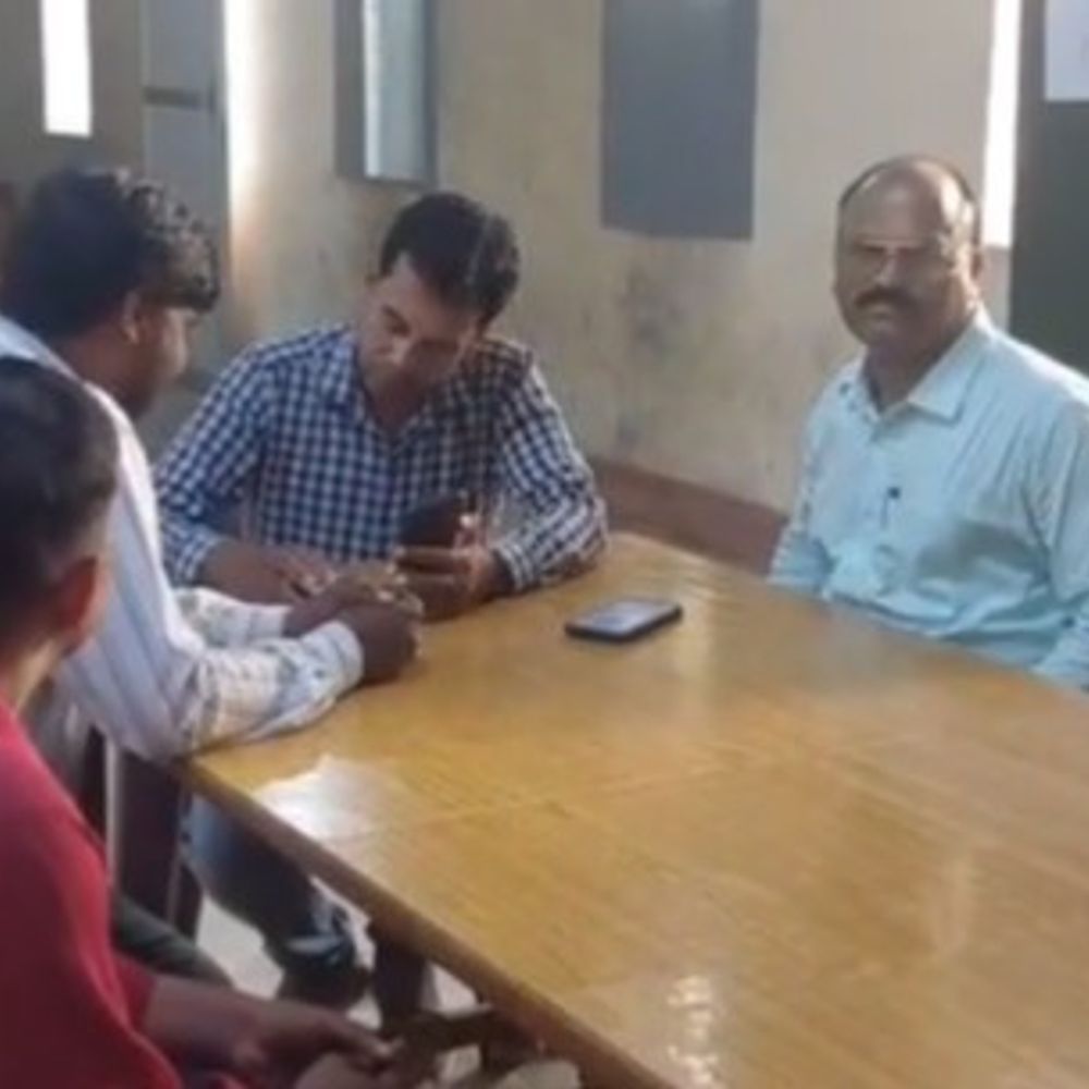 सकलडीहा में बारिश से फसलें बर्बाद:1200 हेक्टेयर से ज्यादा जमीन पर नुकसान, किसानों को मिलेगा मुआवजा