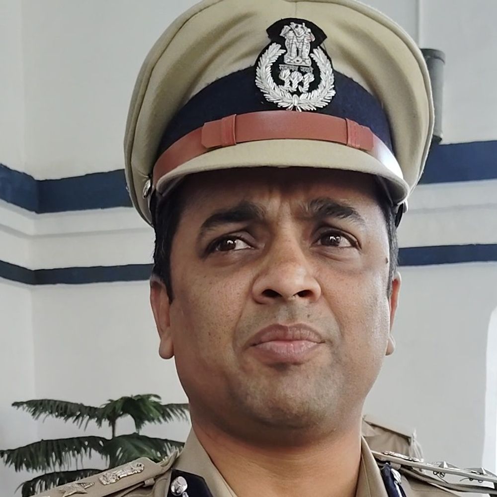 दरभंगा में 3 पुलिस पदाधिकारियों का तबादला:लहेरियासराय से राकेश कुमार कुशेश्वरस्थान और विश्वविद्यालय से रूदल कुमार बहादुरपुर भेजे गए; तत्काल योगदान का निर्देश