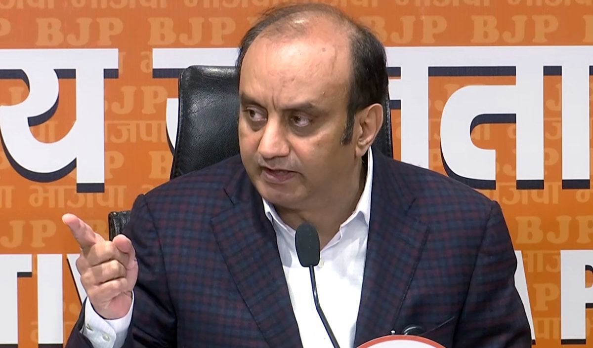 ‘अपनी पार्टी का इतिहास भी नहीं जानते Rahul Gandhi’, TMC Symbol Freeze पर Sudhanshu Trivedi का तीखा तंज