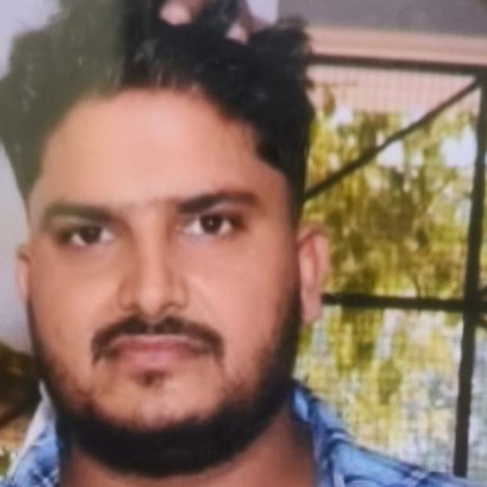 15 हजार की रिश्वत लेते सीनियर स्टैटिकल ऑफिसर को पकड़ा:फर्म पर पेनल्टी लगाने का दबाव बनाकर मांगी थी घूस; किडनी की बीमारी के कारण SMS में भर्ती