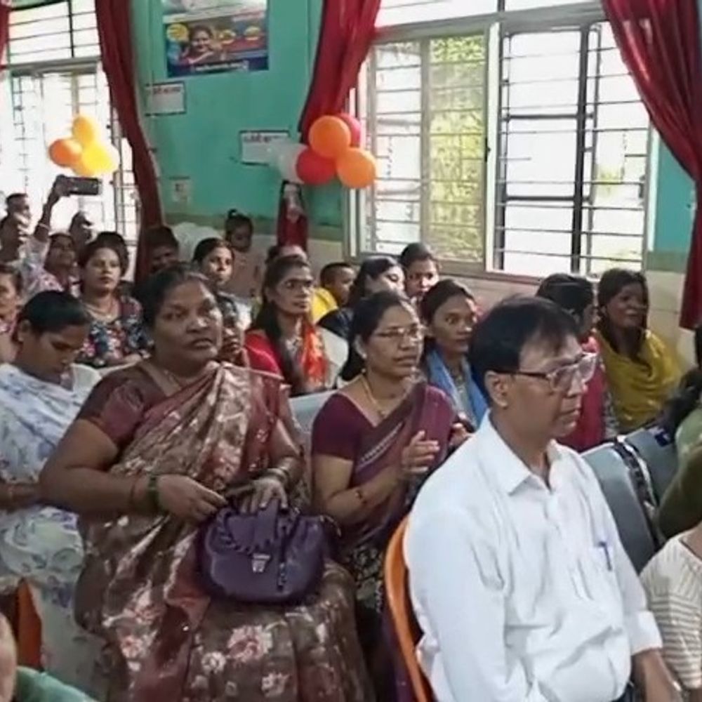 मदनपुर में चिकित्सा कर्मियों का 8वां प्रखंड सम्मेलन:सेवानिवृत्त कर्मियों को किया सम्मानित, नई कार्यकारिणी गठित; रामाशीष बने अध्यक्ष