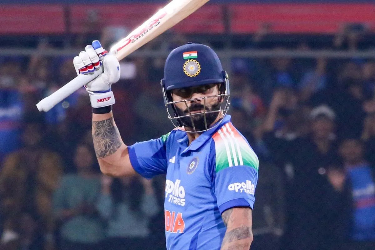 विराट कोहली ने 80वें अर्धशतक के साथ रचा इतिहास, सचिन तेंदुलकर के बाद 15000 रन बनाने वाले दुनिया के दूसरे खिलाड़ी बने